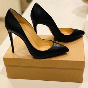 Pigalle Follies 100 Nappa black shiny leather